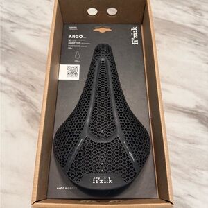 FIZIK VENTO ARGO ADAPTIVE SADDLE - 150mm